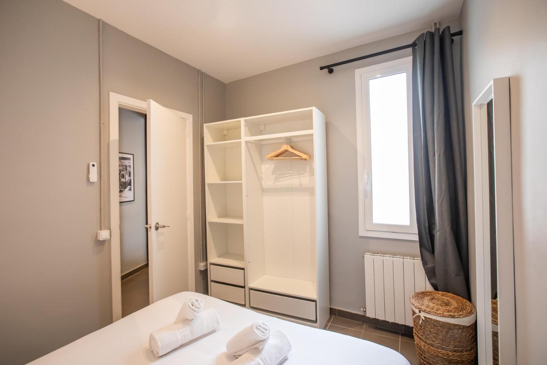 Apartment 33mal1082- Big 2br Near Sagrada Familia