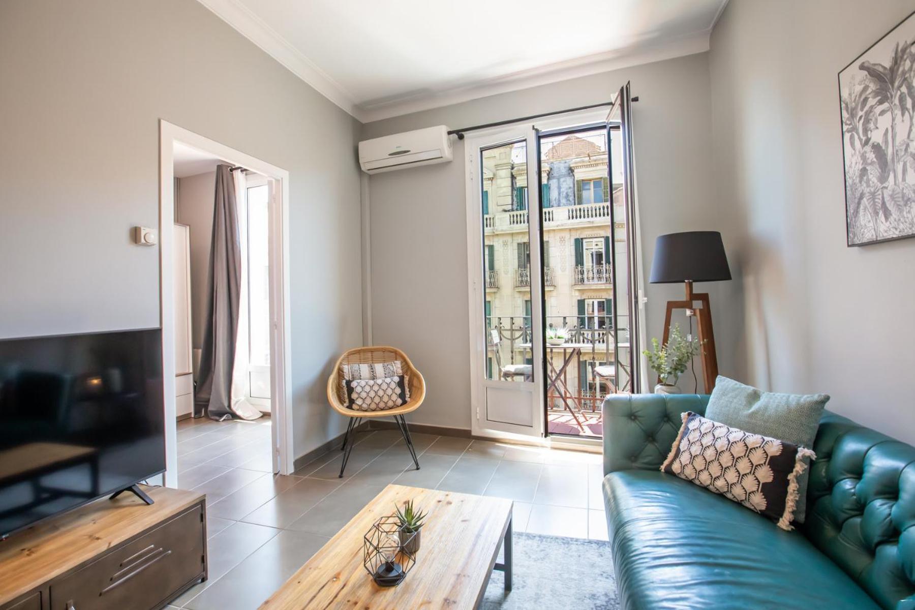 33mal1082- Big 2br Near Sagrada Familia Apartment *